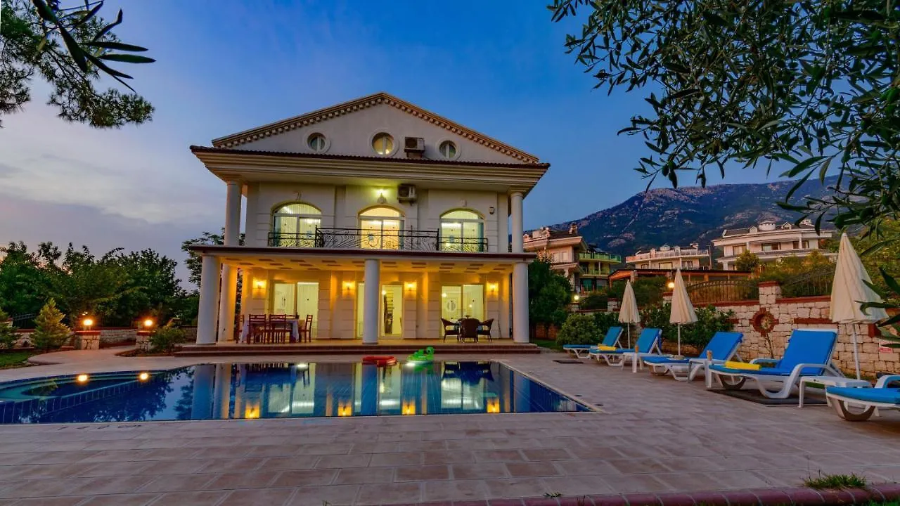 Musa - 5 Bedroom Holiday Villa In Hisaronu Fethiye