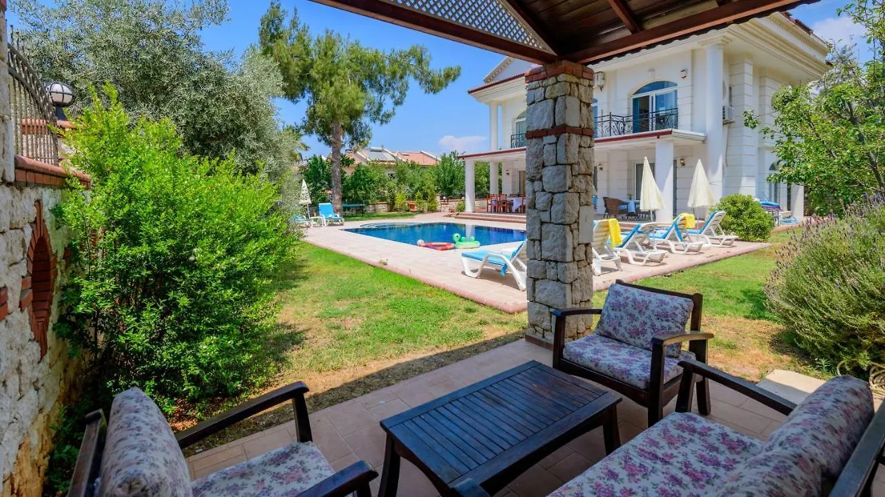 Musa - 5 Bedroom Holiday Villa In Hisaronu Fethiye